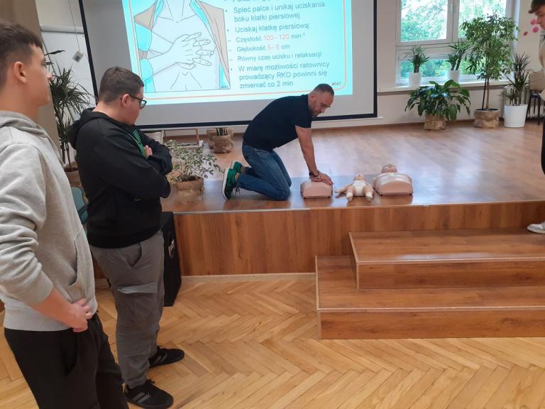 Podkarpacka WK: Nie bójmy się udzielać pierwszej pomocy przedmedycznej
